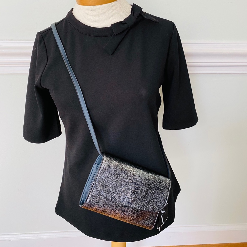Simple Vera Crossbody Bag Silver NWT